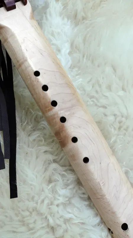 Native American Style Drone Flute 7 Hole Key of G — product photo