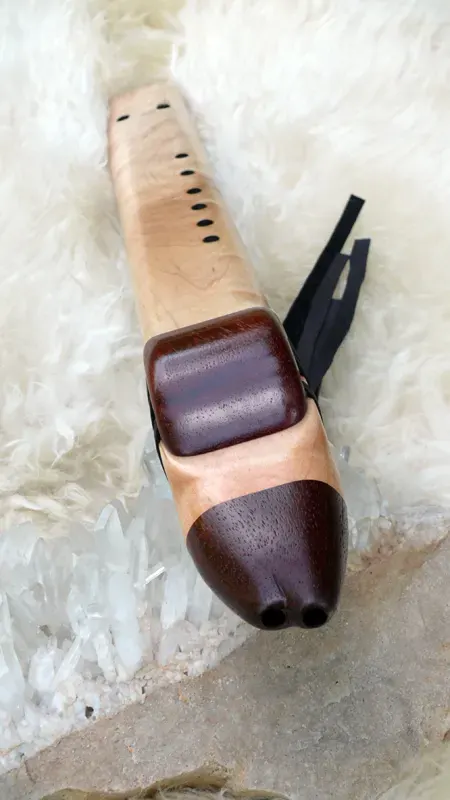 Native American Style Drone Flute 7 Hole Key of G — product photo