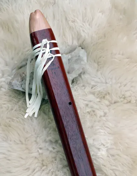 Native American Style Drone Flute 7 Hole Key of F of Padauk and Hard Maple woods — product photo