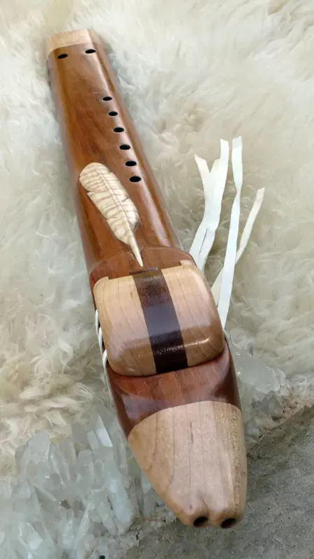 Native American Style Drone Flute 7 Hole Key of E with Feather Carving — product photo