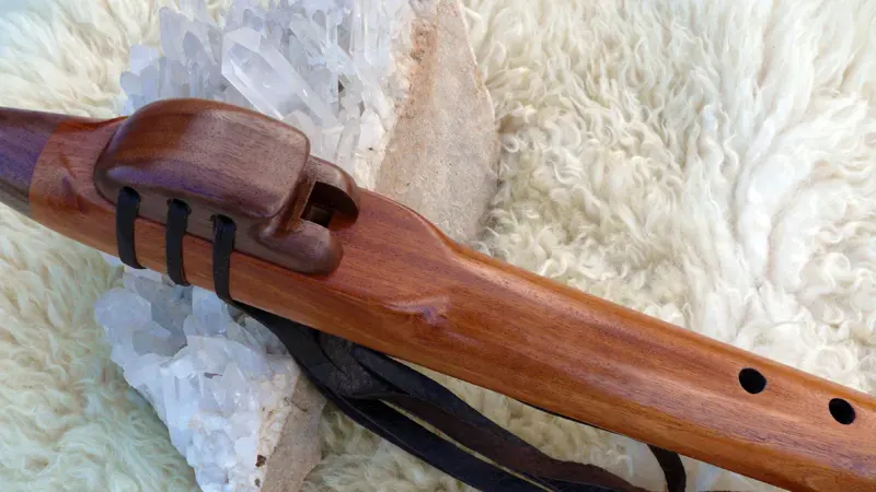 Native American Style Flute 7 Hole Key of Low C — product photo
