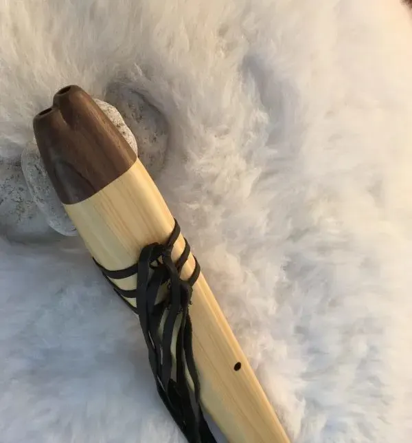 Native American Style Drone Flute - 7 Hole Extended Scale Key of G of Alaskan Cedar and Walnut 432Hz — product photo